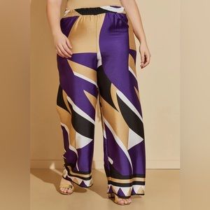Abstract print Satin Wide Leg Pants (Size 26/28)